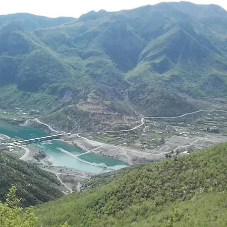 Kulla E Vjeter Guest house Koman